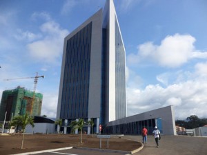 Malabo: EDIFICIO BEAC BANCO DE LOS ESTADOS DE AFRICA CENTRAL